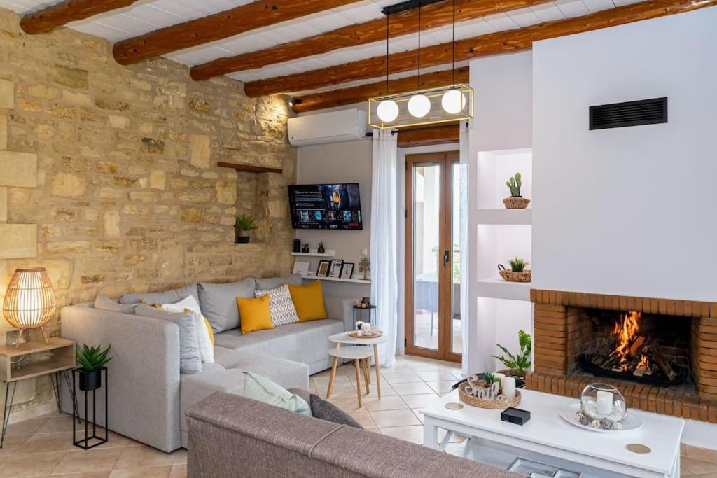 Stone Villa Halepa With Panoramic View. Neon Khorion  Exterior photo