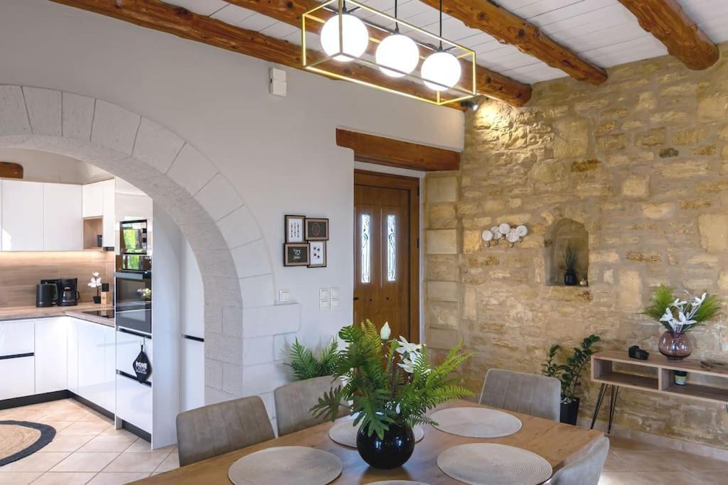 Stone Villa Halepa With Panoramic View. Neon Khorion  Exterior photo
